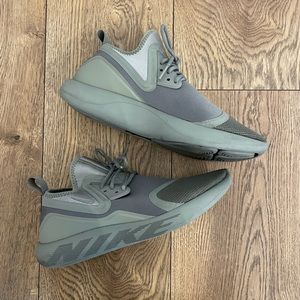 Women’s Nikes | Like New! |